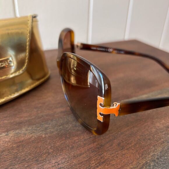 Tory Burch Oversized Gradient Sunglasses - Picture 3 of 12